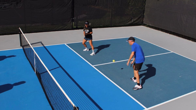 Pickleball là gì Vì sao Pickleball phù hợp cho mọi lứa tuổi 