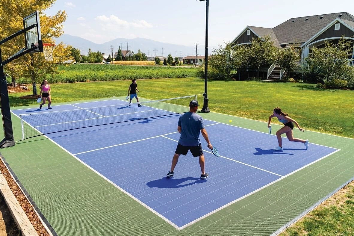 Sự khác biệt giữa Padel và Pickleball là gì 