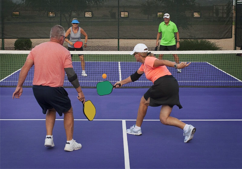 Những câu hỏi phổ biến về người chơi pickleball lớn tuổi