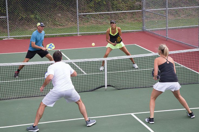 Cách phòng ngừa và phục hồi cơn đau đầu gối khi chơi pickleball